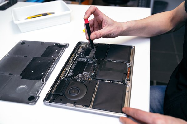 Service de réparation macbook à paris : rapide et sur-mesure